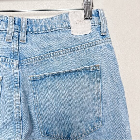 Zara Womens 6 Straight Leg Mom Jeans Light Wash Frayed Hem - Picture 12 of 14